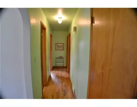 405 Seneca, Jackson, MI 49202 photo 5