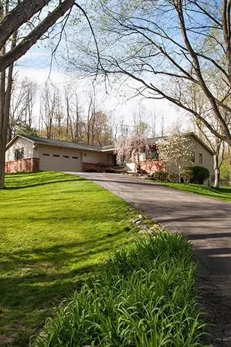 8038 Walsh Rd, Dexter, MI 48130 photo 4
