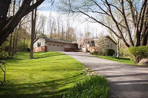 8038 Walsh Rd, Dexter, MI 48130 photo 3