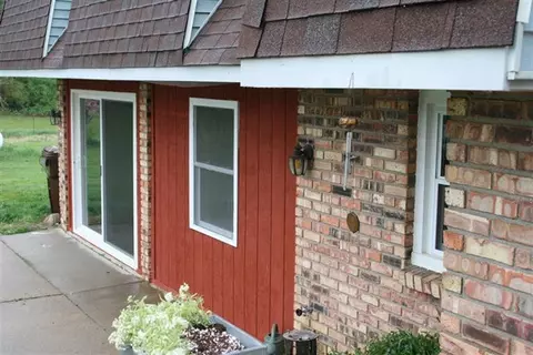 8600 Huttenlocker, Munith, MI 49259 photo 3