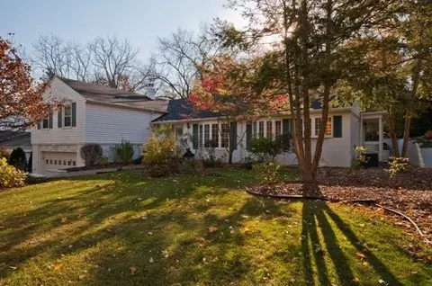 2214 Devonshire Rd, Ann Arbor, MI 48104 photo 2