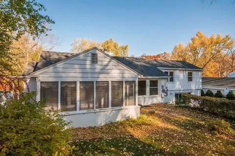 2214 Devonshire Rd, Ann Arbor, MI 48104 photo 17