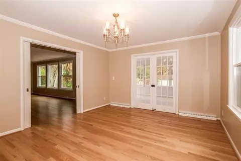 2214 Devonshire Rd, Ann Arbor, MI 48104 photo 9
