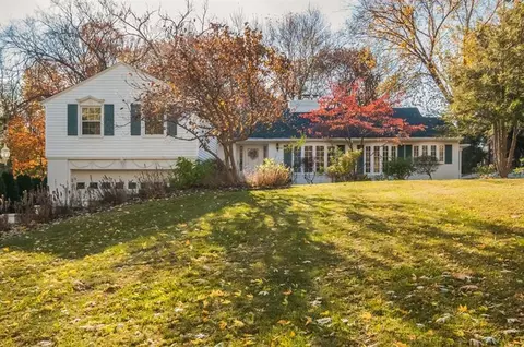 2214 Devonshire Rd, Ann Arbor, MI 48104 photo 1