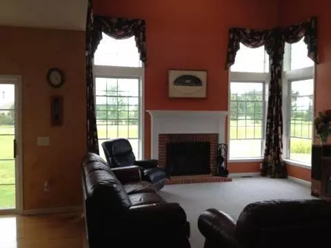 552 Darwin, Saline, MI 48176 photo 17