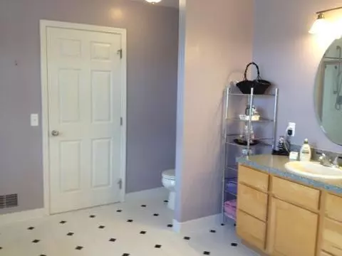 552 Darwin, Saline, MI 48176 photo 36