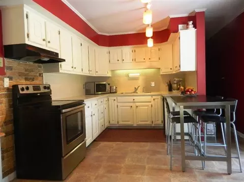 1610 Willis Rd, Saline, MI 48176 photo 3