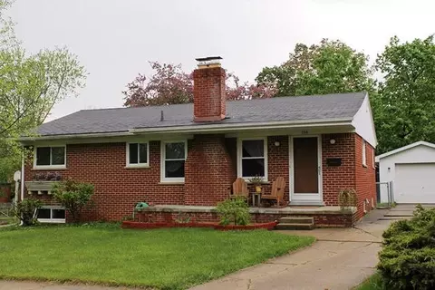 356 Hillcrest Dr, Saline, MI 48176 photo 1