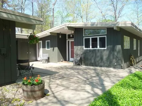 7172 Glencoe Dr, Gregory, MI 48137 photo 1