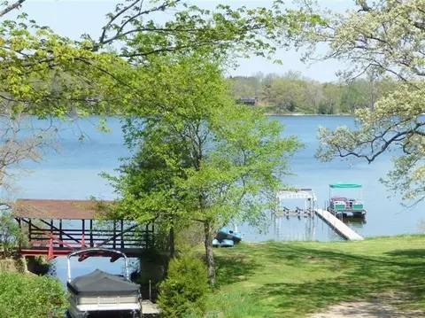 7172 Glencoe Dr, Gregory, MI 48137 photo 5