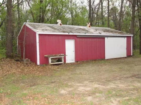 18510 Bowdish Rd, Gregory, MI 48137 photo 6