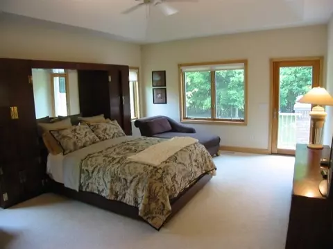 10 Riverside Ln, Saline, MI 48176 photo 6