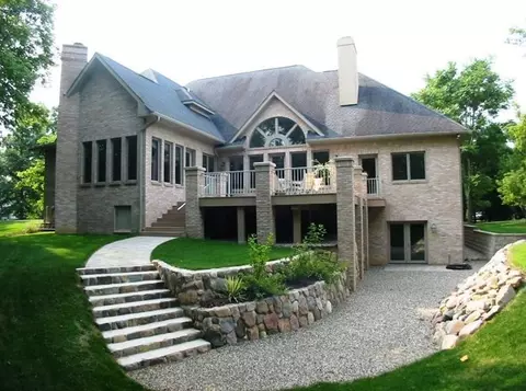 10 Riverside Ln, Saline, MI 48176 photo 8