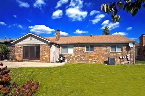 7081 Epping Dr, Canton, MI 48187 photo 2