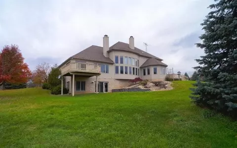 2181 Fishbeck Rd, Howell, MI 48843 photo 2