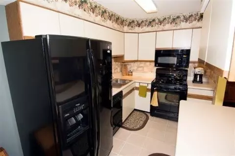 514 Echo Ct, Saline, MI 48176 photo 3
