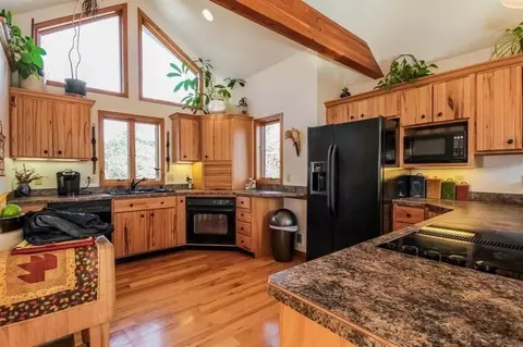 14290 Ridgemont St, Gregory, MI 48137 photo 2