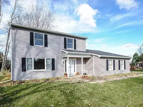 9652 Daisy Ln, Dexter, MI 48130 photo 1