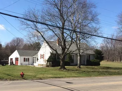 190 Robinson Rd, Jackson, MI 49203 photo 4