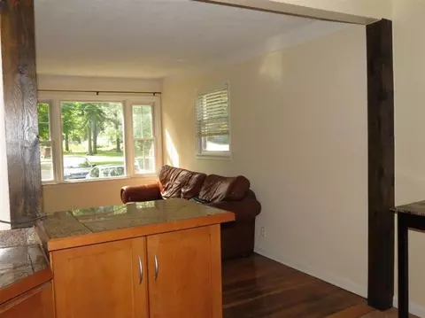 39310 Wabash, Romulus, MI 48174 photo 8