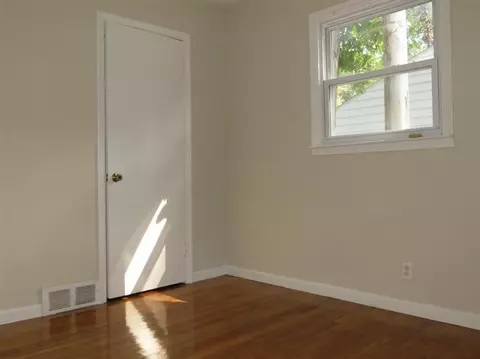 39310 Wabash, Romulus, MI 48174 photo 14