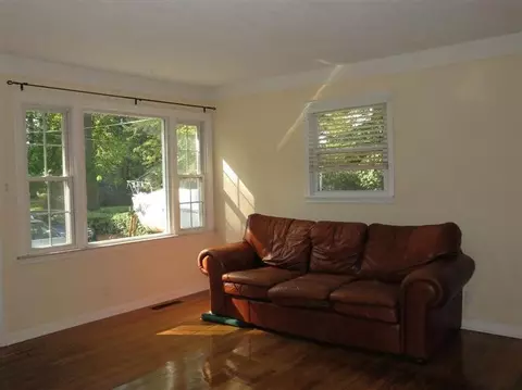 39310 Wabash, Romulus, MI 48174 photo 3