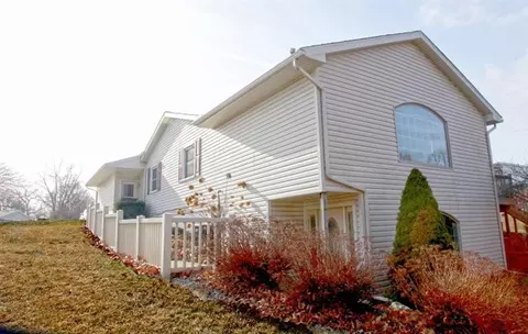 17 Ridgemont Dr, Adrian, MI 49221 photo 9
