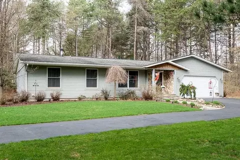 13246 Noah Ct, Gregory, MI 48137 photo 1