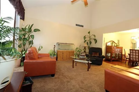 33308 Sand Piper Dr, Romulus, MI 48174 photo 8