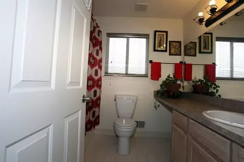 33308 Sand Piper Dr, Romulus, MI 48174 photo 23