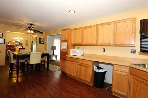 33308 Sand Piper Dr, Romulus, MI 48174 photo 15