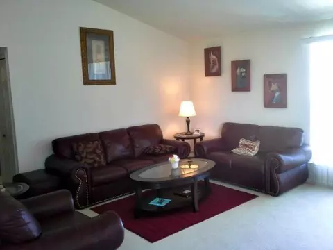 171 Commons Cir, Saline, MI 48176 photo 2
