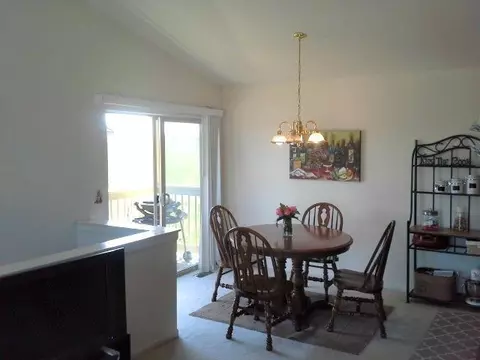 171 Commons Cir, Saline, MI 48176 photo 4