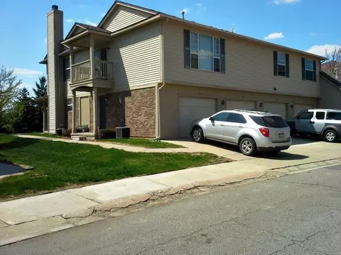 171 Commons Cir, Saline, MI 48176 photo 1