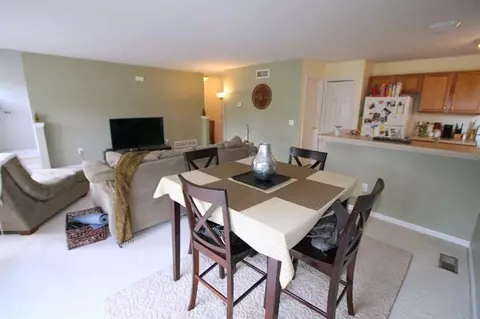 3043 Barclay Way, Ann Arbor, MI 48105 photo 5
