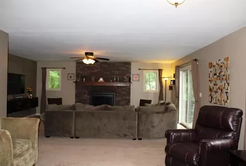 10237 Plank Rd, Maybee, MI 48159 photo 8