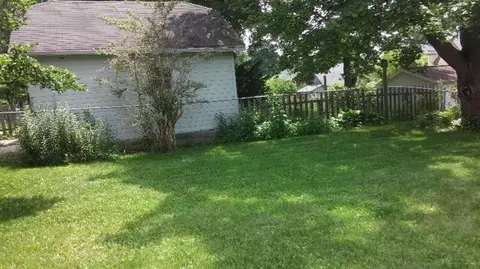 732 Loomis St, Jackson, MI 49202 photo 6
