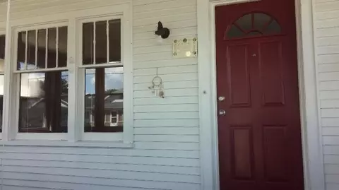 732 Loomis St, Jackson, MI 49202 photo 9
