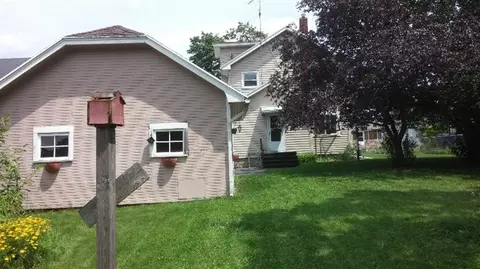 732 Loomis St, Jackson, MI 49202 photo 4