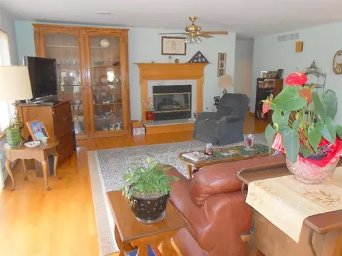 8107 Bunton Rd, Willis, MI 48191 photo 12