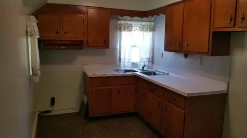 213 Orange St, Jackson, MI 49202 photo 7