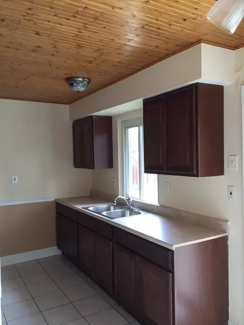 15649 Harrison St, Romulus, MI 48174 photo 5
