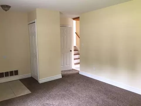 15649 Harrison St, Romulus, MI 48174 photo 4
