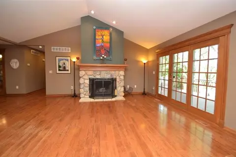 5786 Iosco Mountain Rd, Gregory, MI 48137 photo 4