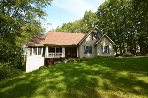 5786 Iosco Mountain Rd, Gregory, MI 48137 photo 1