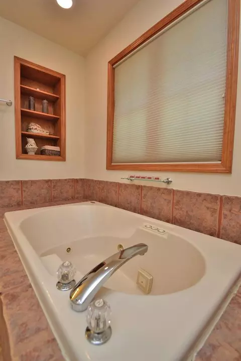 5786 Iosco Mountain Rd, Gregory, MI 48137 photo 24