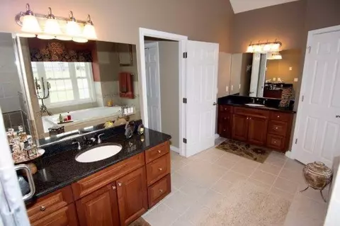 5630 Crest Ct, Dexter, MI 48130 photo 23