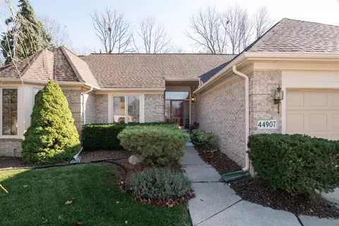 44907 Glengarry Rd, Canton, MI 48188 photo 3