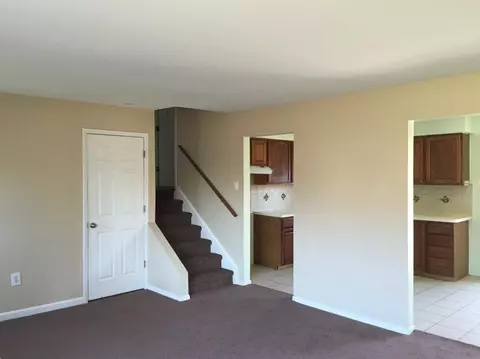 15601 Orchard St, Romulus, MI 48174 photo 2
