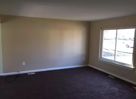 15601 Orchard St, Romulus, MI 48174 photo 3